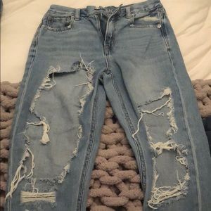 American Eagle mom jeans